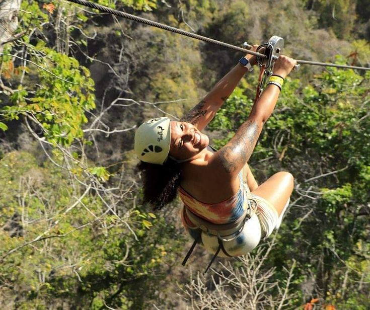 tour-extreo-en-iquitos-peru-gentita-viajera-peru